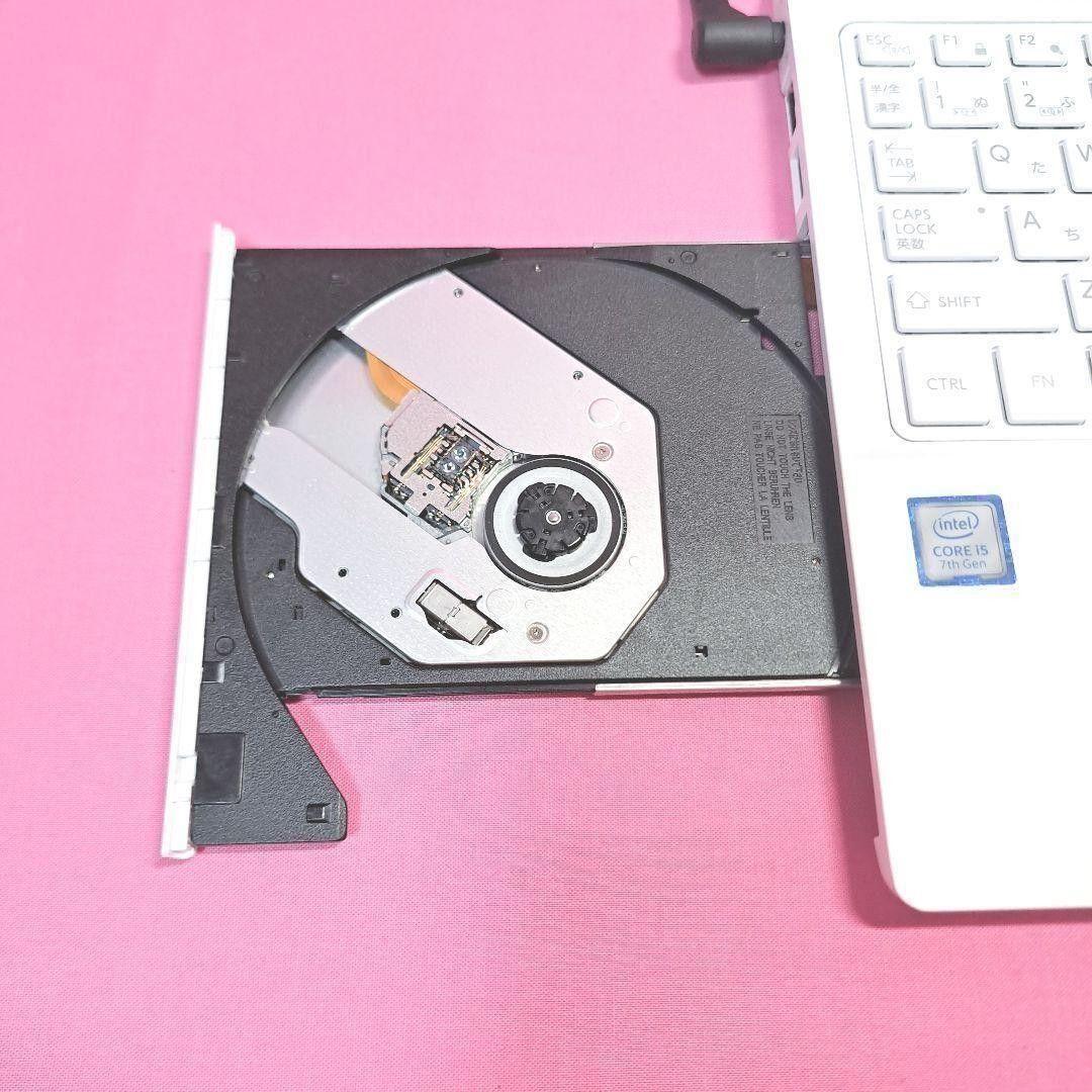 D53 東芝小型ノートパソコン 7世代i5/SSD/8GB Windows11 - メルカリ