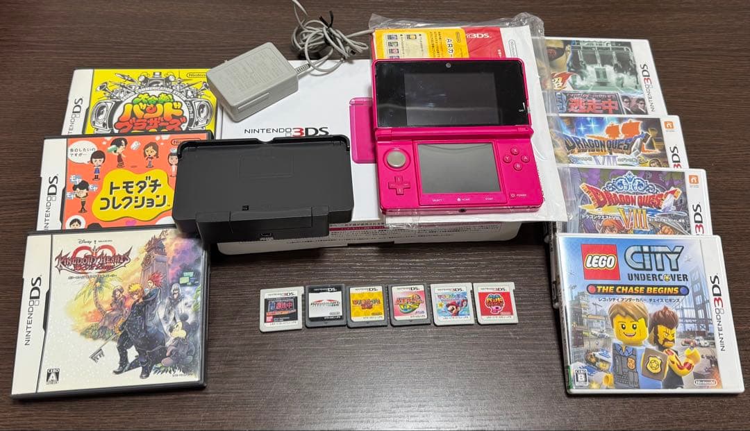 ニンテンドー3DS グロスピンク 本体＋ソフト13本箱充電器付動作確認済