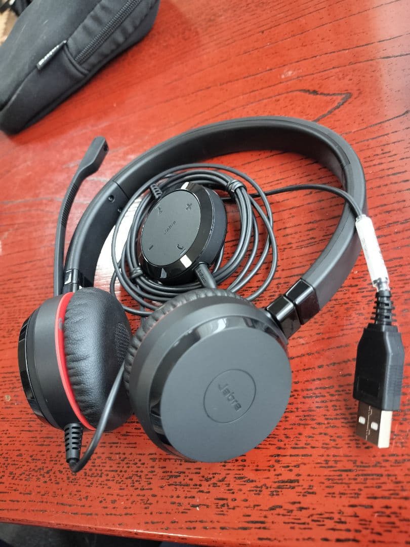 Jabra USB接続 ヘッドセット ブラック 収納ケースつき - メルカリ