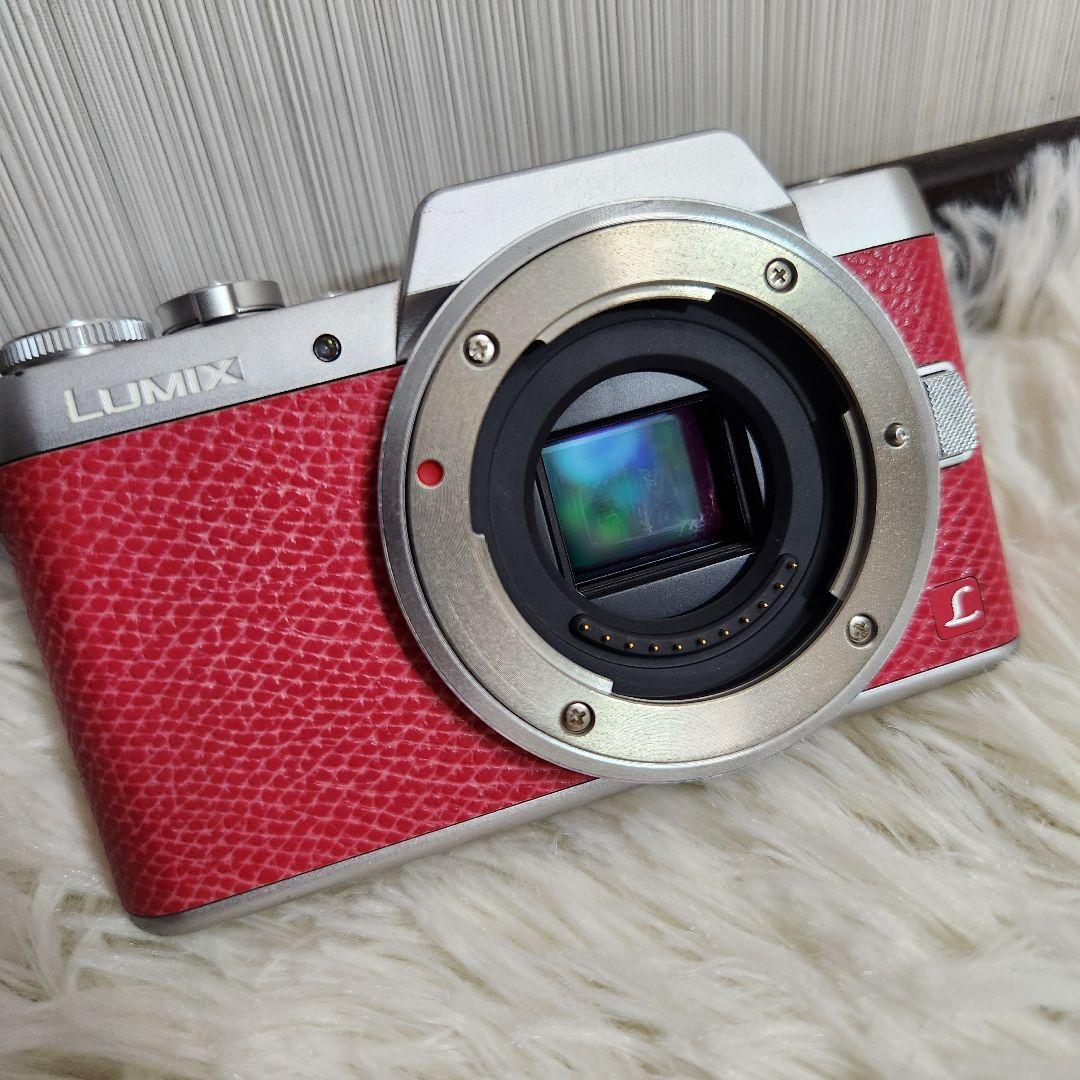 ピンク♪コンパクトで高機能 Panasonic LUMIX GF-7