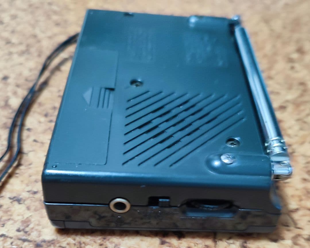 ソニー ICF-SW22 9バンド FM/SW/MWレシーバー おまけ電池付き