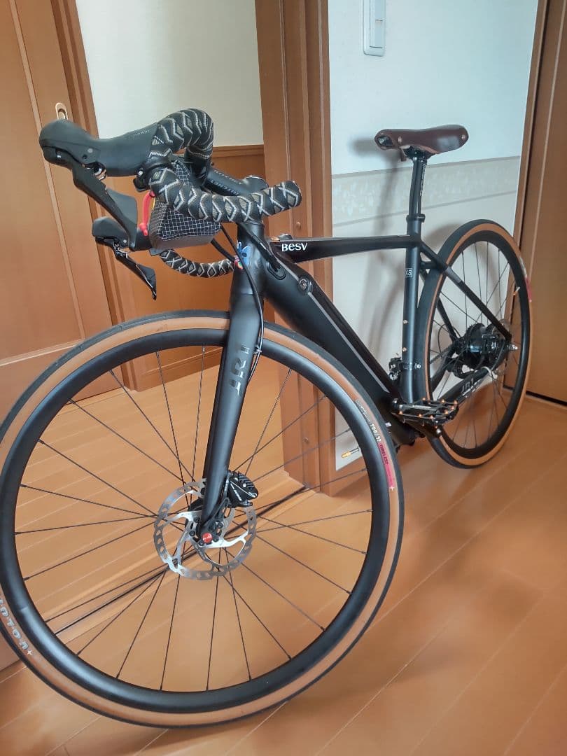 BESV JR1 2019年XSサイズ 高級パーツ多数付 浜松市浜名区手渡しのみ