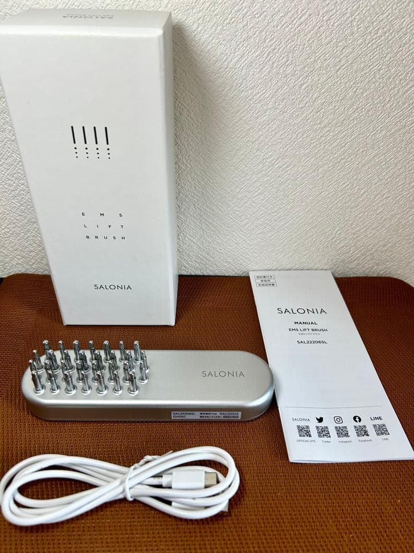 ★未使用大人気★SALONIA 美顔器 電気ブラシSAL22206SL EMS SALONIA（サロニア） 美顔器 ブラシ EMS リフトケア 頭皮 頭筋 ハリ