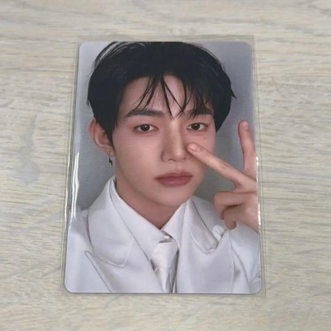 ZB1 ジャンハオ タワレコ渋谷 特典トレカ RE-FLOW - メルカリ