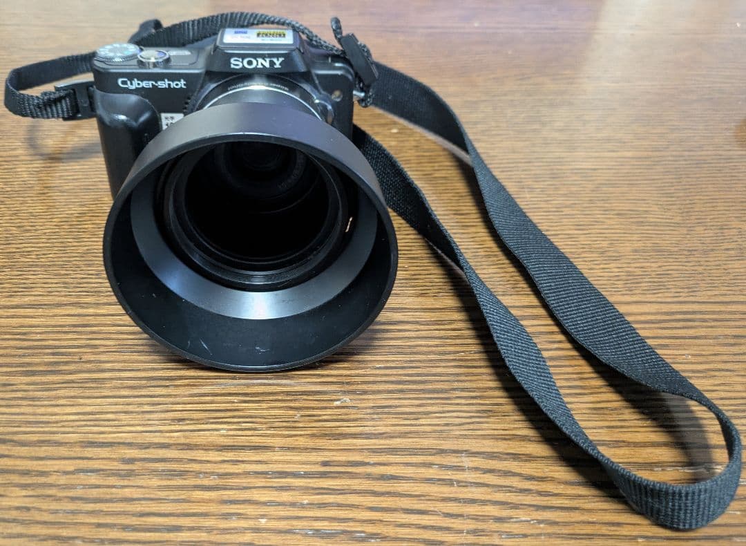 SONY Cyber-shot DSC-H10 8.1メガピクセル - メルカリ