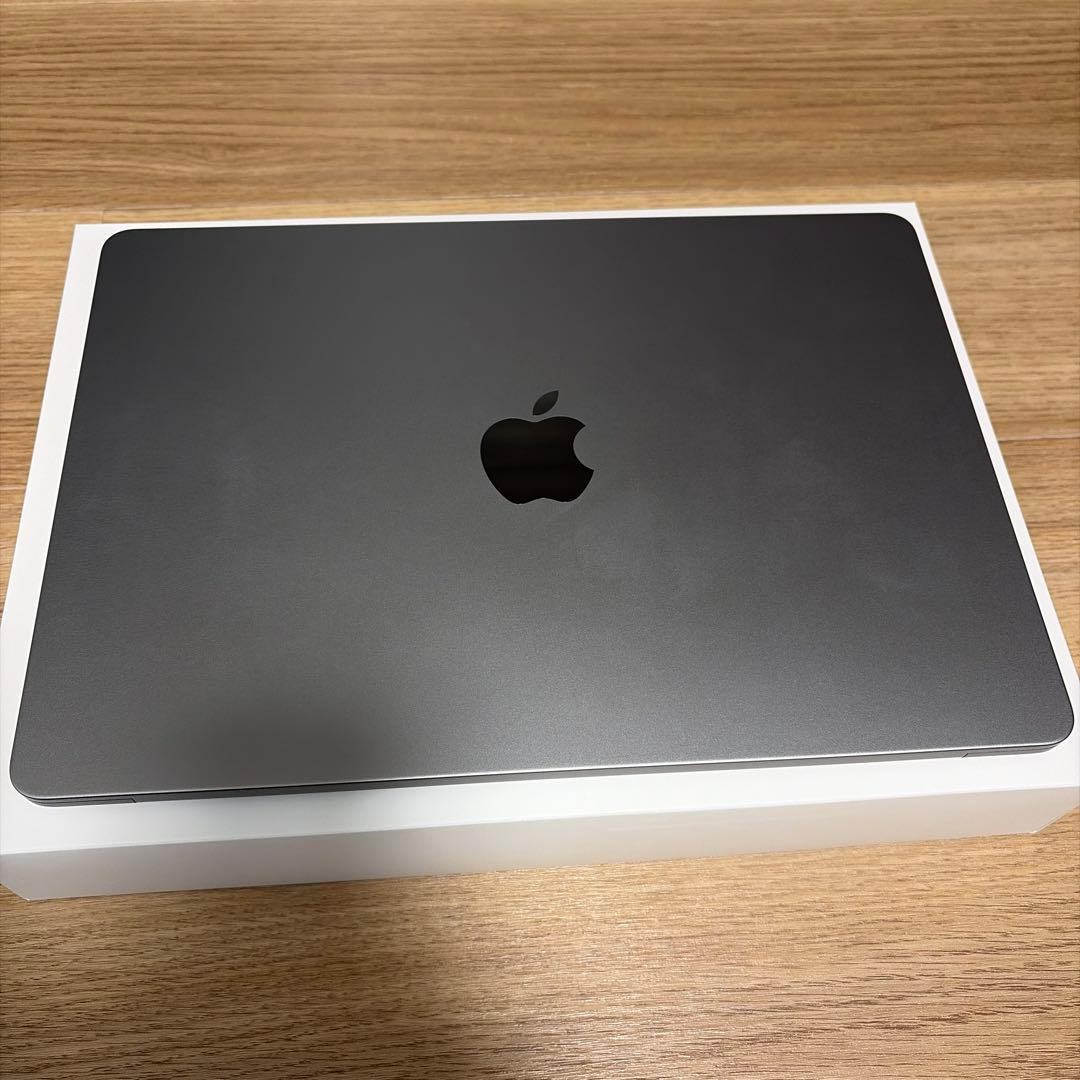 【美品】MacBook Air M3 24GB 512GB スペースグレイ MacBook Air 13インチ 8CPU/10GPU M3 24GB 512GB SSD スペースグレイ