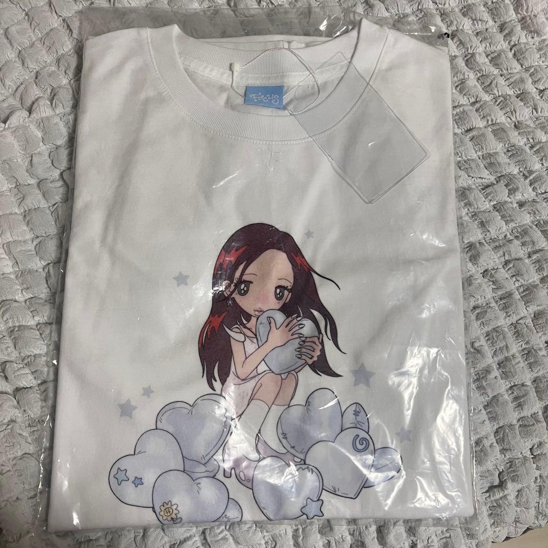 hearts2hearts focus MD Tシャツ エイナ - メルカリ