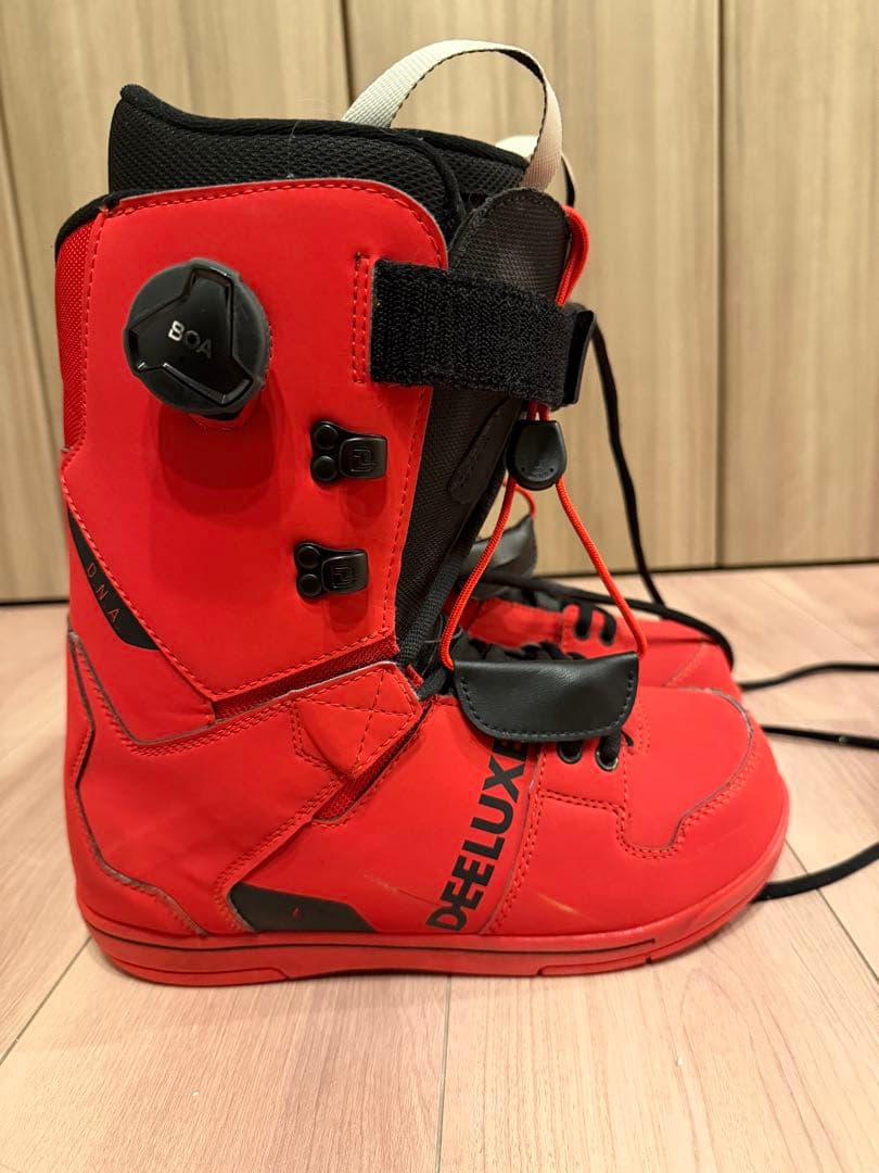 DEELUXE スノボ　D.N.A. 26.5cm 21-22モデル 赤