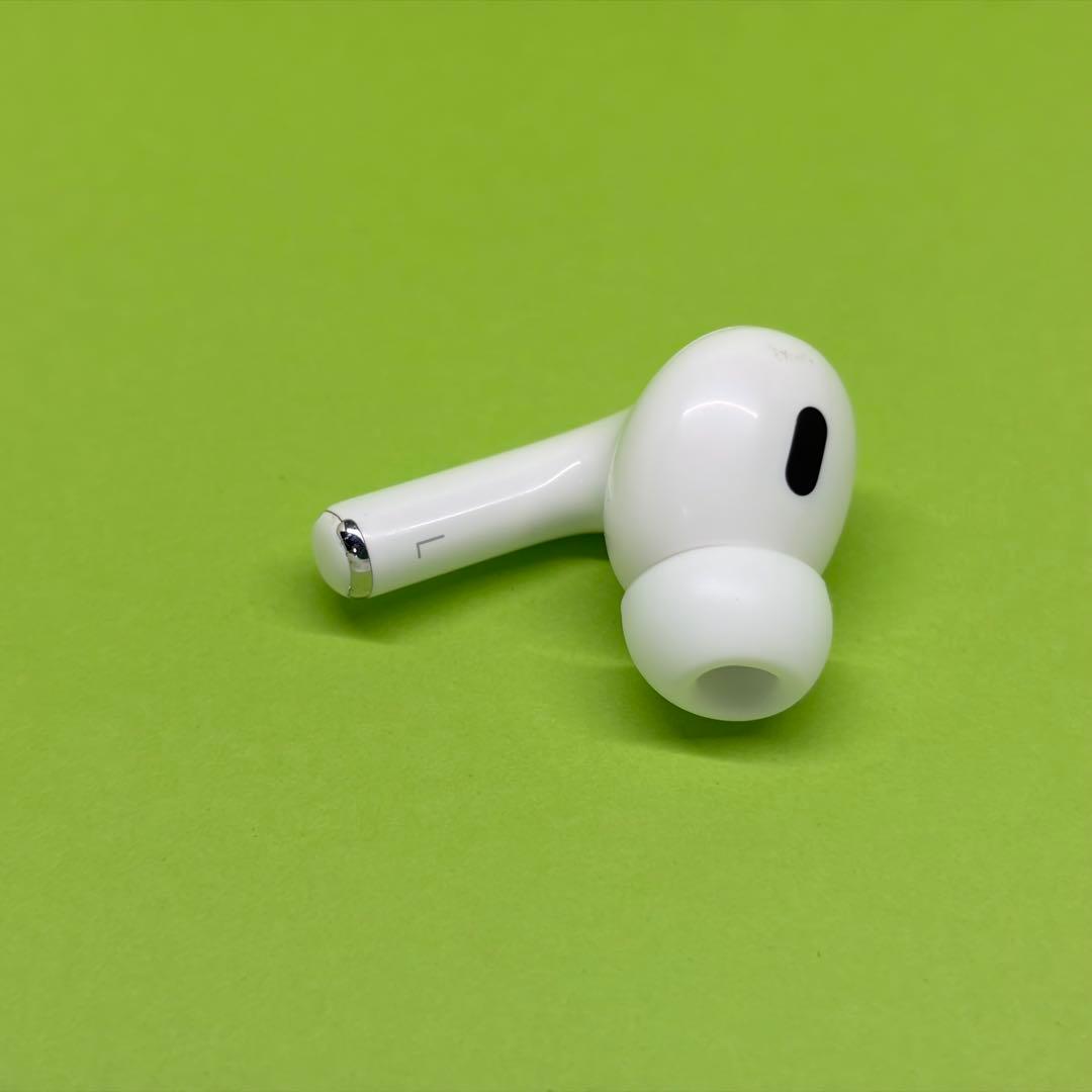 純正 AirPods Pro 第2世代 Lightning 左イヤホン a8 - メルカリ