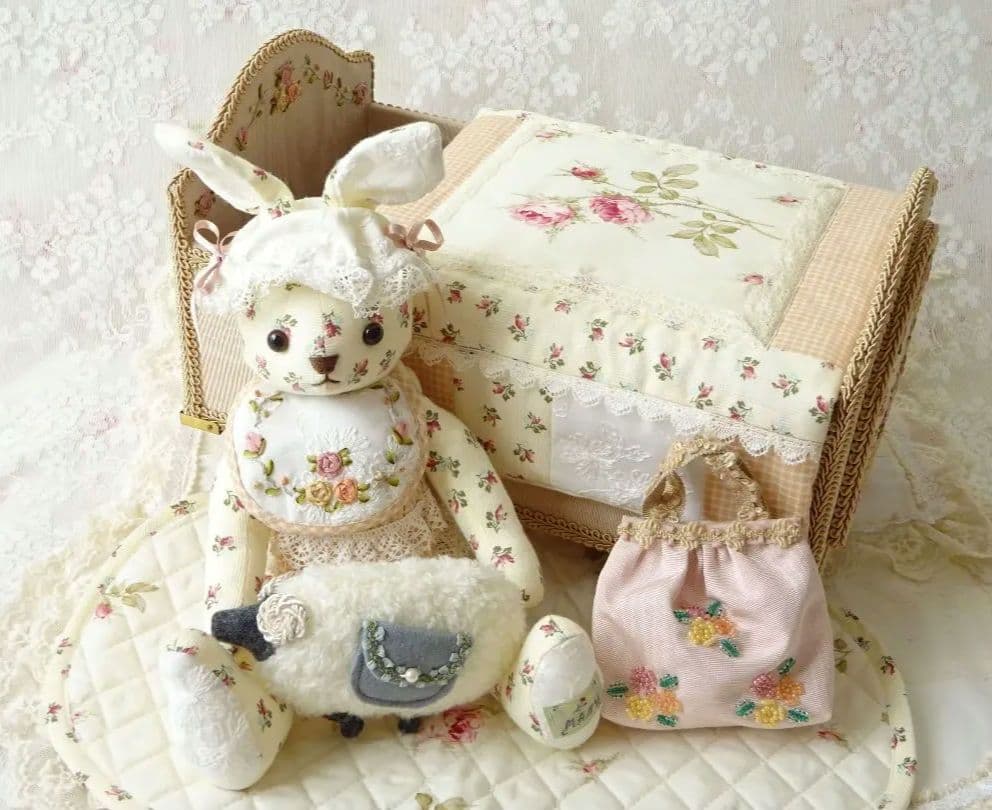 マニー　うさぎのぬいぐるみベッドルーム　コラージュウォールポケット　ローズイマン Amazon｜[LSDZW] 抱き枕 ウサギ人形 ウサギ抱き枕 ピンク うさぎ