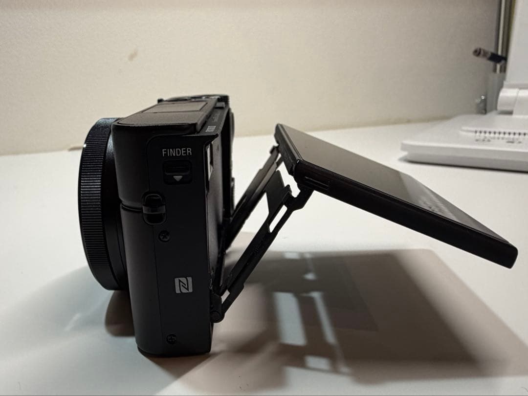 美品】SONY Cyber-shot DSC-RX100M3 純正グリップ付 - メルカリ