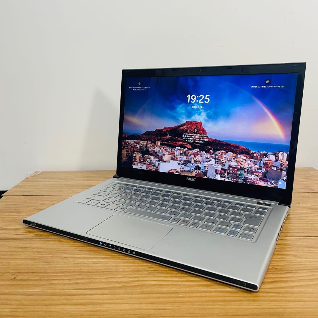 NEC　超薄15ミリ870グラムi5 SSD Windows11カメラWi-Fi nec-vkt16b-9-