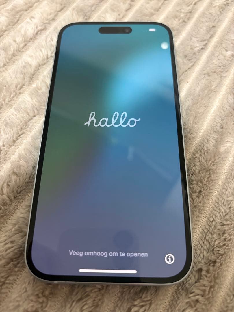 Apple iPhone 15 256GB ブルー本体 iPhone 15 256GB - ブルー（SIMフリー）[整備済製品] - Apple（日本）