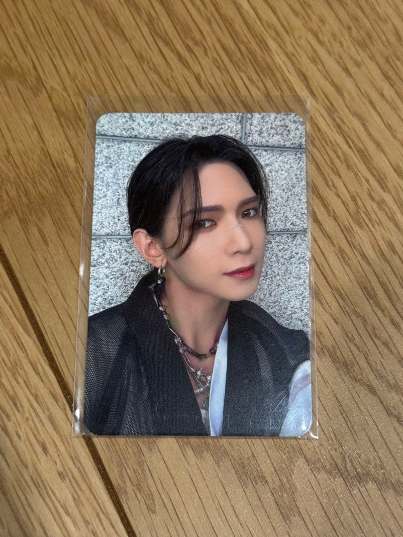 ATEEZヨサン OUTLAW US限定 hello82特典トレカ - メルカリ