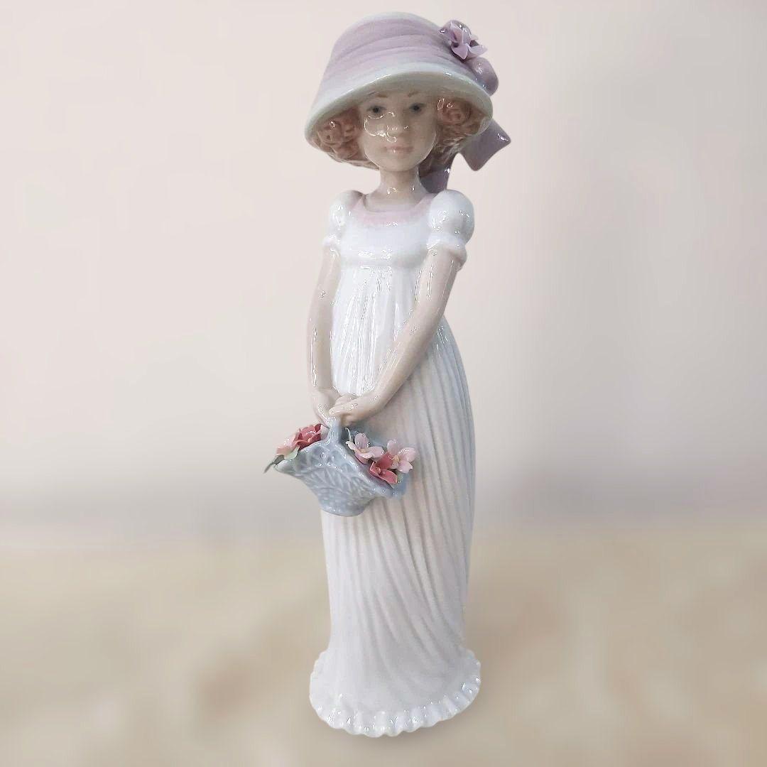 リヤドロ人形 LLADRO 【Little Lady 】 - メルカリ