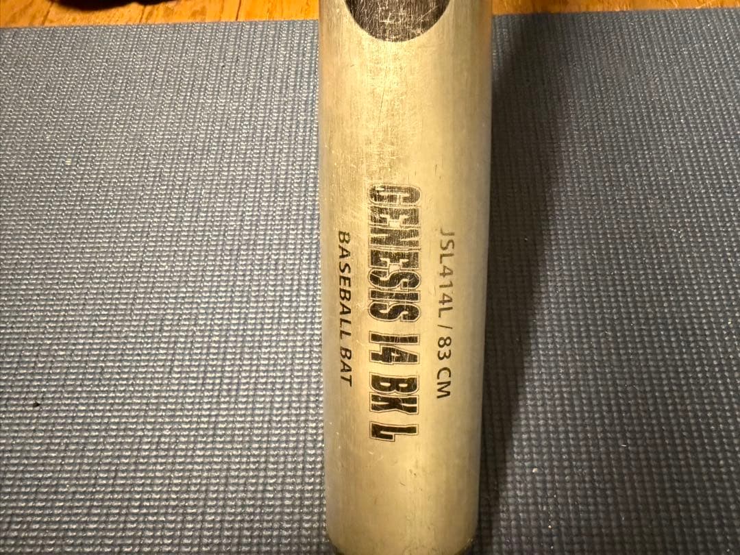 Louisville Slugger GENESIS 1A BKL 83cm - メルカリ