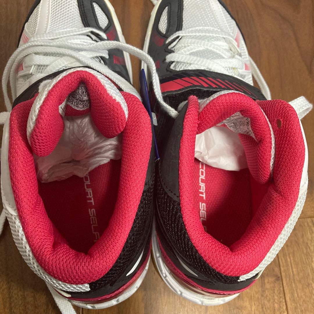 asics コートセルフィット　23.5cm