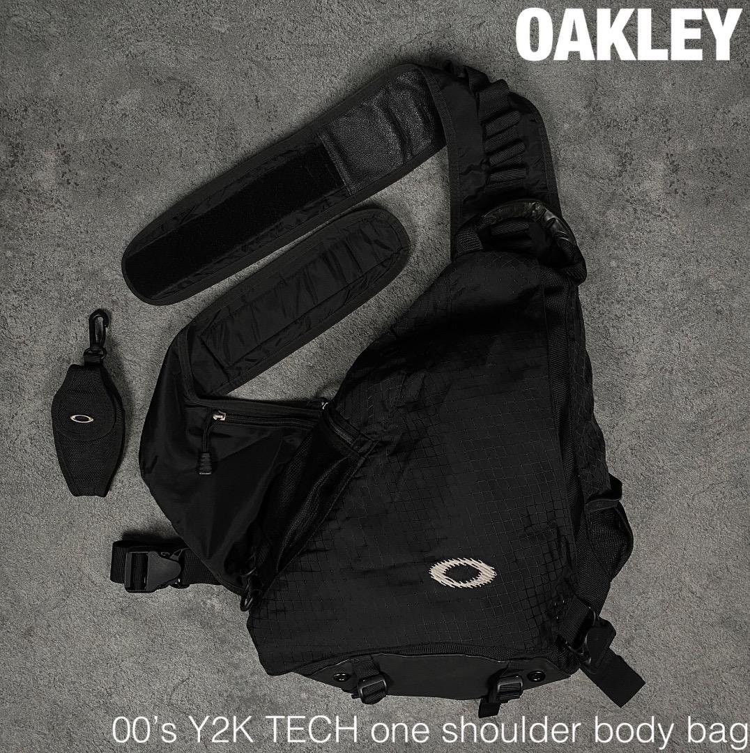 OAKLEY archive ワンショルダーバック y2k スカルロゴ ギミック
