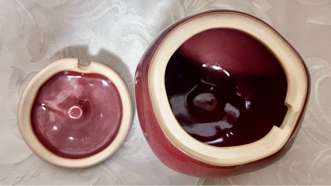 CHIN JUKAN POTTERY（沈壽官窯） リンゴ型シュガーポット 薩摩焼