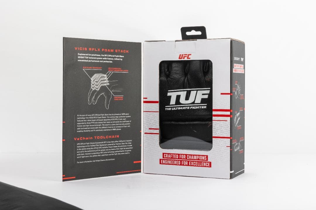 公式販売店【独占】UFC3Eight 公式試合用 グローブ新品 激レアS-L