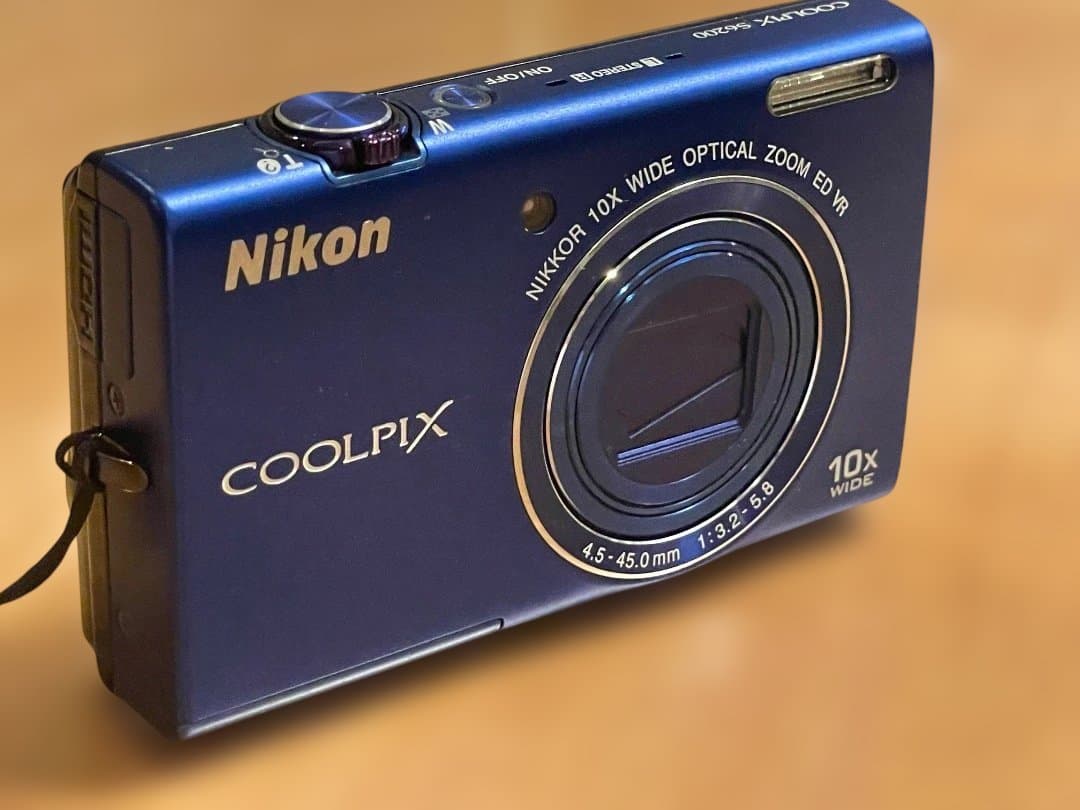 Nikon （ニコン） COOLPIX S6200 オーシヤンブルー - メルカリ