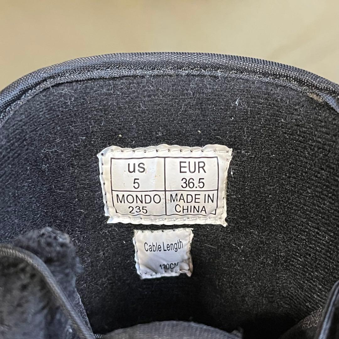 スノーボードブーツ　Burton　女性用　23.5cm