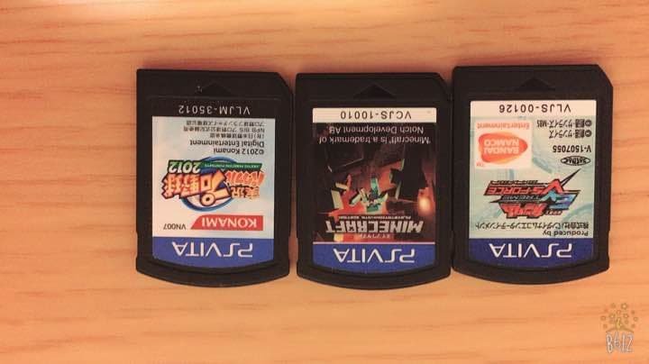 VILLAGALLERY-Vita、シリコンカバー、ケース入れ、マイクラ、パワプロ