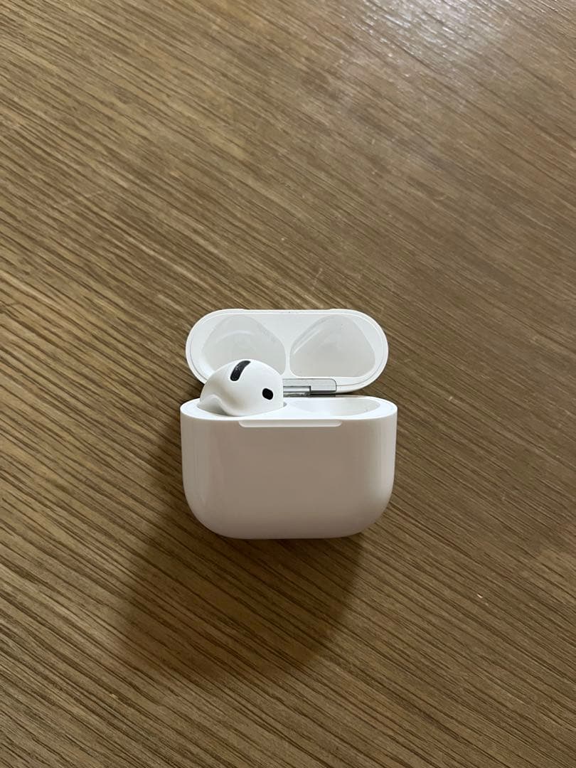 AirPods4左耳・充電ケースノイキャン搭載なし airpods4 ノイズキャンセ