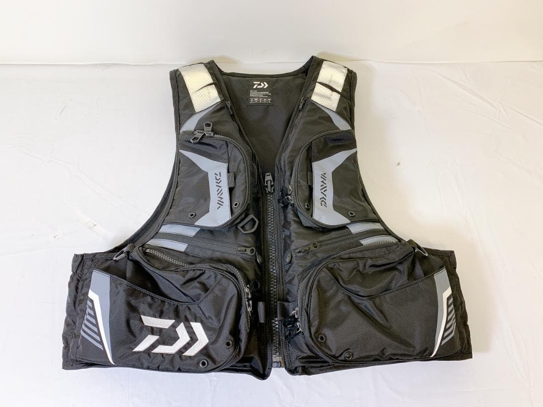 DAIWA（ダイワ） DF-3420 ライフジャケット Mサイズ - メルカリ