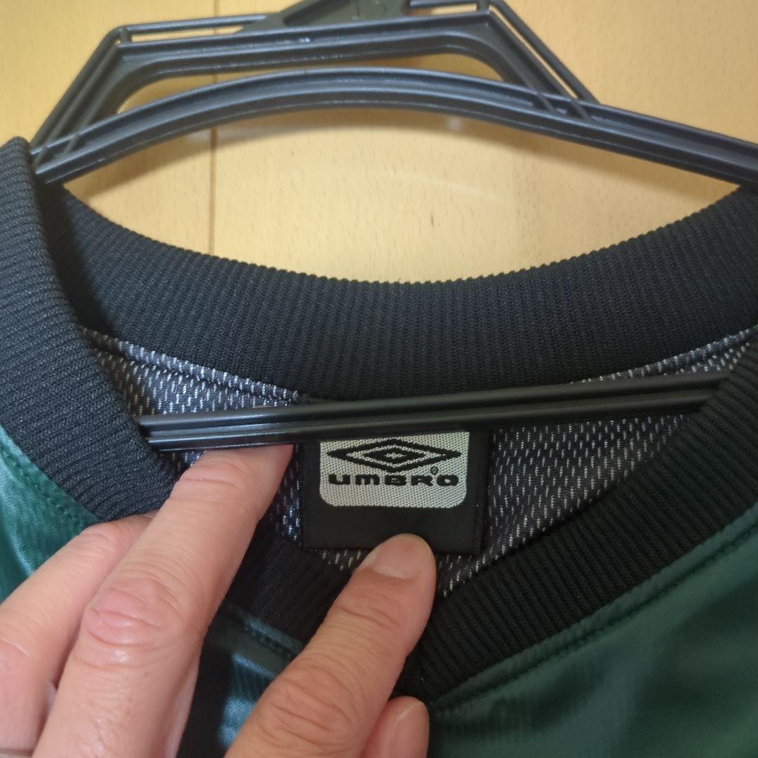 いいね止めて下さい！ 値引不可☆希少♥美品♥アンブロ UMBRO 中綿