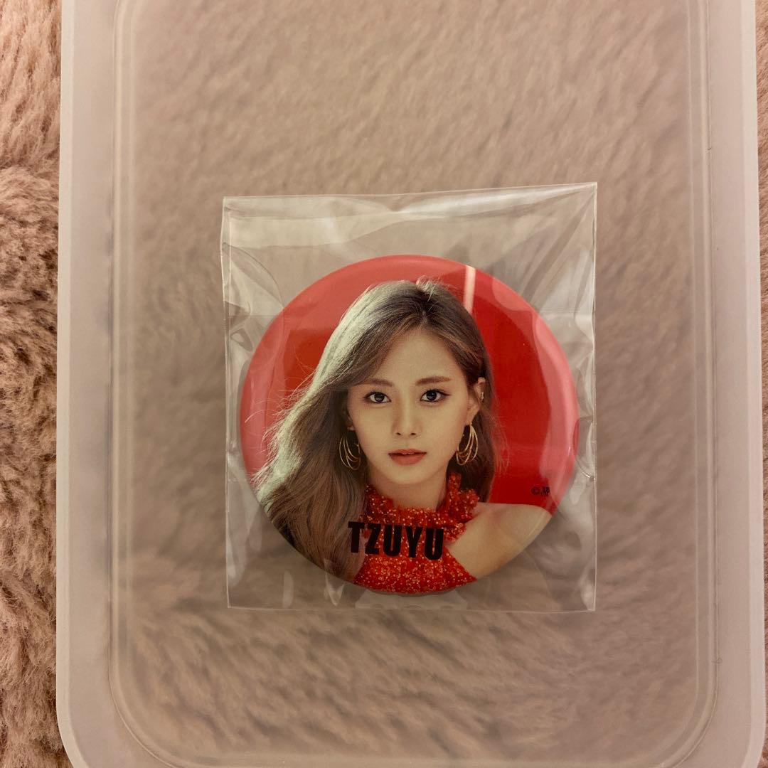 TWICE ツウィ 缶バッジ - メルカリ