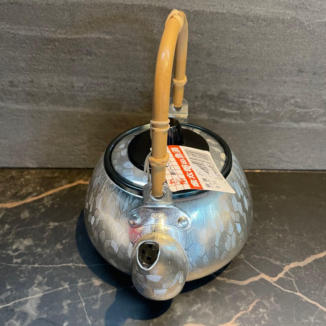 新品 渡辺金属工業 金太郎印 アルミやかん 0.7L 新潟県燕三条製 レトロ