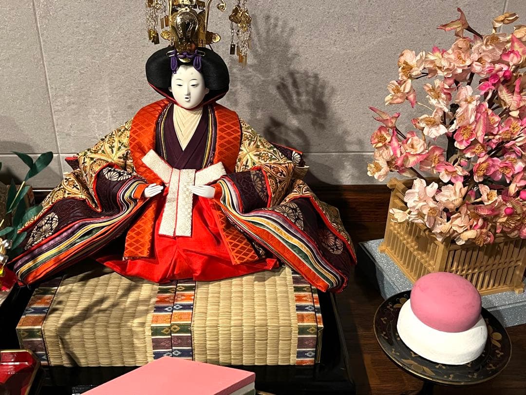 美品 秀月 十二単を纏う貴重な雛人形セット - メルカリ