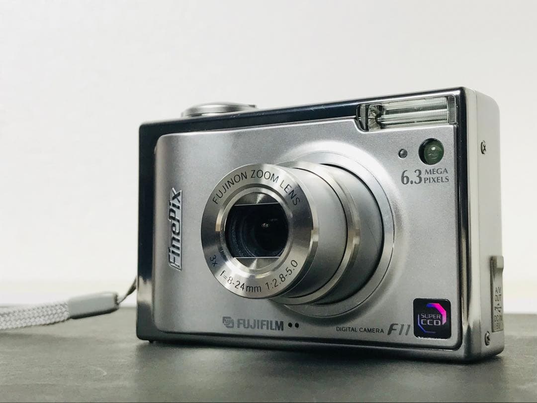 FUJIFILM FinePix F11 デジタルカメラ デジカメ 動作品