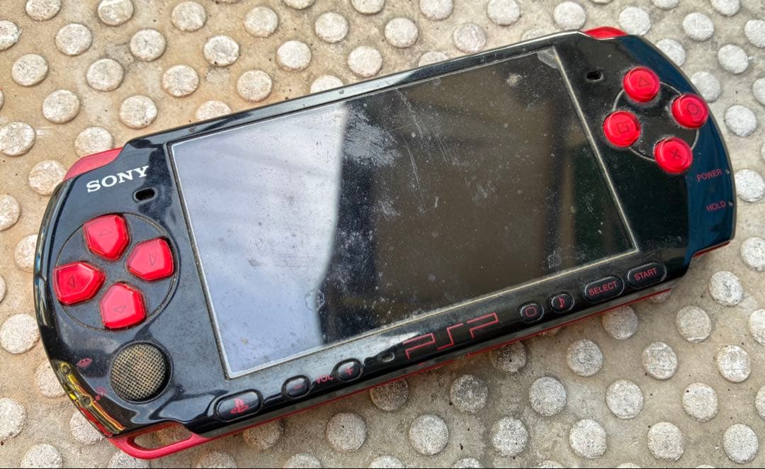ジャンク品】SONY PSP PSP3000 レッド ブラック - メルカリ