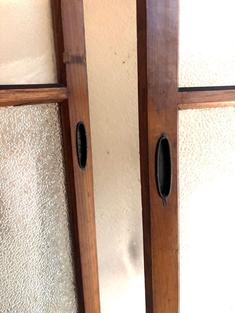 昭和20年代 食器棚 引き戸 型板ガラス 木枠 建具60×106cm｜2
