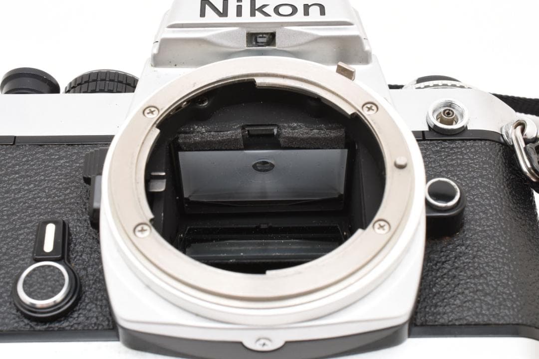 ☆各部モルト張り替え済・美品☆ ニコン Nikon FE ボディ #19589