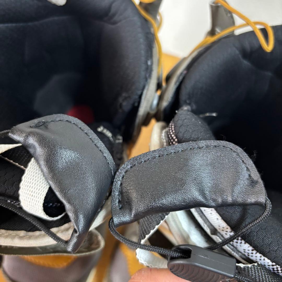 美品　DEELUXE ID スノーボードレディースブーツ 23.5cm