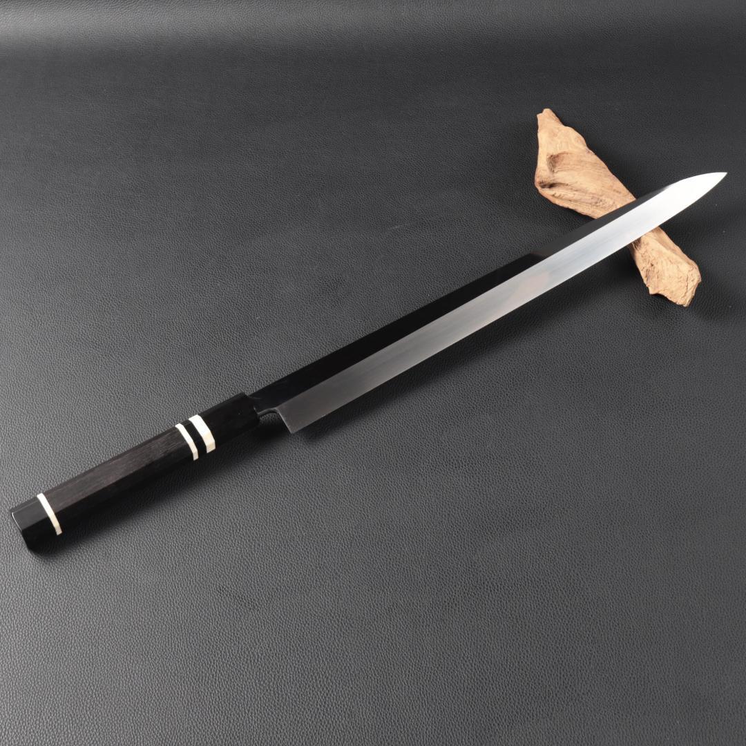 10864柳刃包丁 尺三 鏡面仕上げ 刃は究極の切れ味 黒檀黒水牛白三本巻八角柄 8611 世界一薄い 鏡面仕上げ 極薄柳刃包丁 尺 黒檀黒水牛角白三本巻