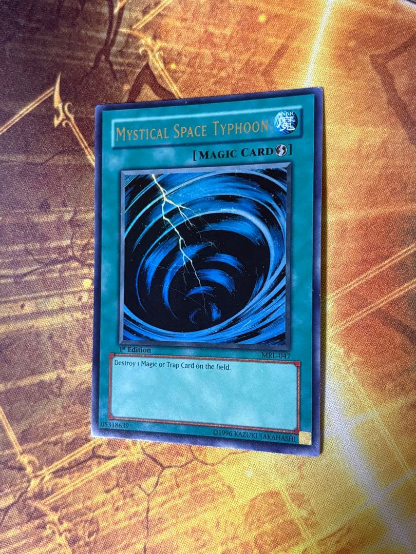 遊戯王 サイクロン 旧アジア版 ウルトラ 1st MRL 遊戯王 サイクロン アジア ウルトラ - メルカリ