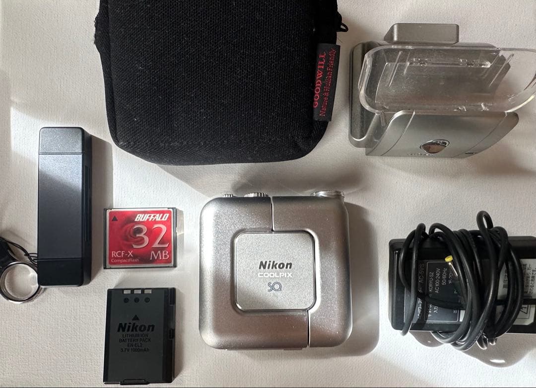 【動作確認済み】Nikon COOLPIX SQ コンパクトデジタルカメラ Nikon COOLPIX SQ Digital Compact Camera Works HAS FLAWS Read