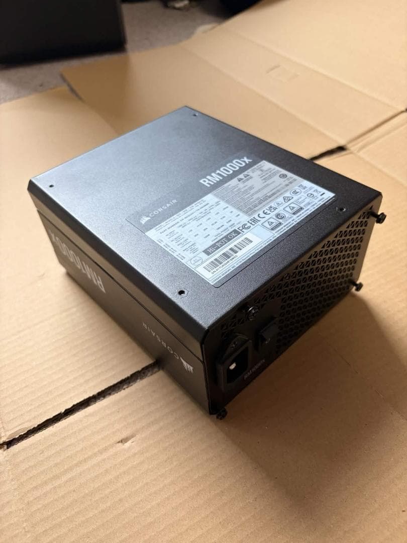 電源ユニット Corsair RM1000x 2021年モデル(1.5年使用) - メルカリ