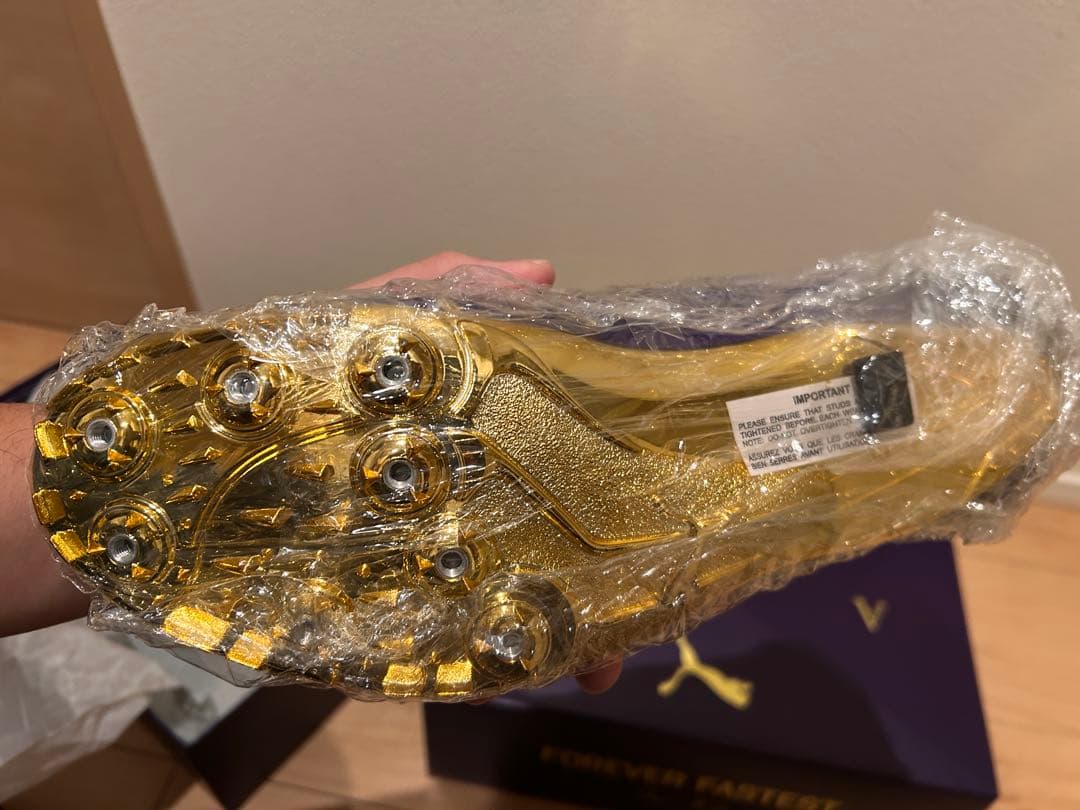 お宝限定】ウサインボルト 引退スパイク - メルカリ