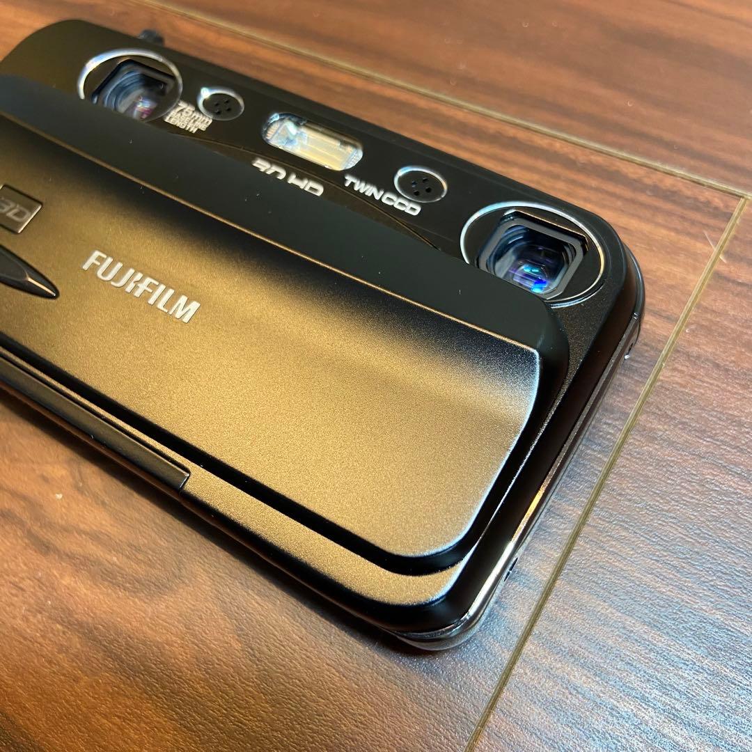 Fujifilm FinePix Real 3D W3 デジカメ 3364 - メルカリ