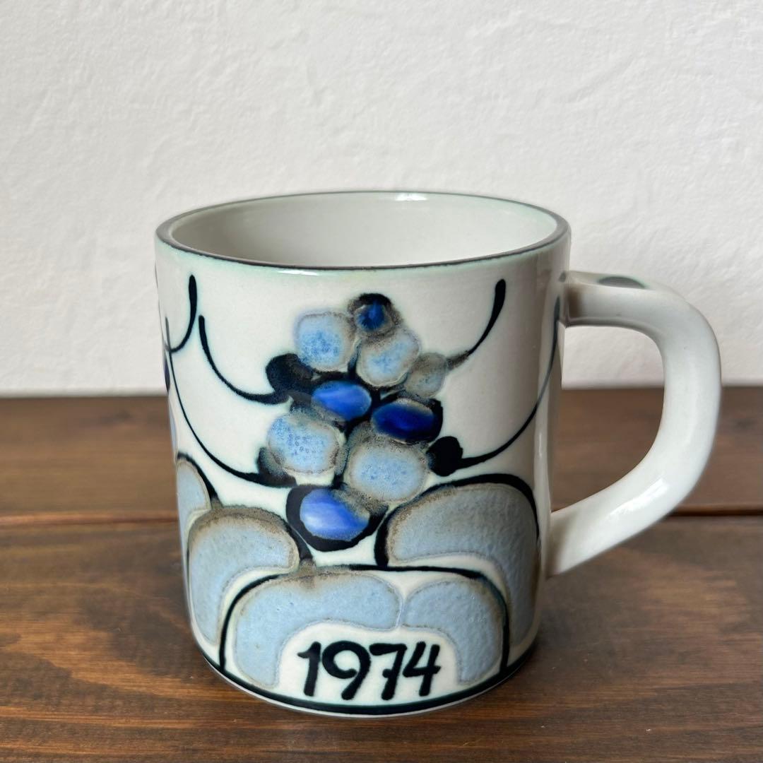ロイヤルコペンハーゲン　1974 イヤーマグ　smallサイズ ロイヤルコペンハーゲン 1974 イヤーマグ smallサイズ｜Yahoo!フリマ