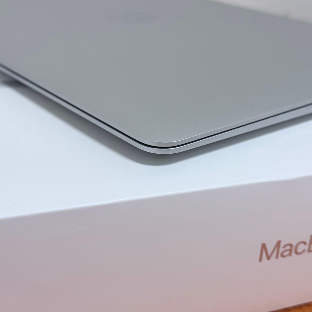 MacBook Air M1 8GB 256GB シルバー 2020年 美品 - メルカリ