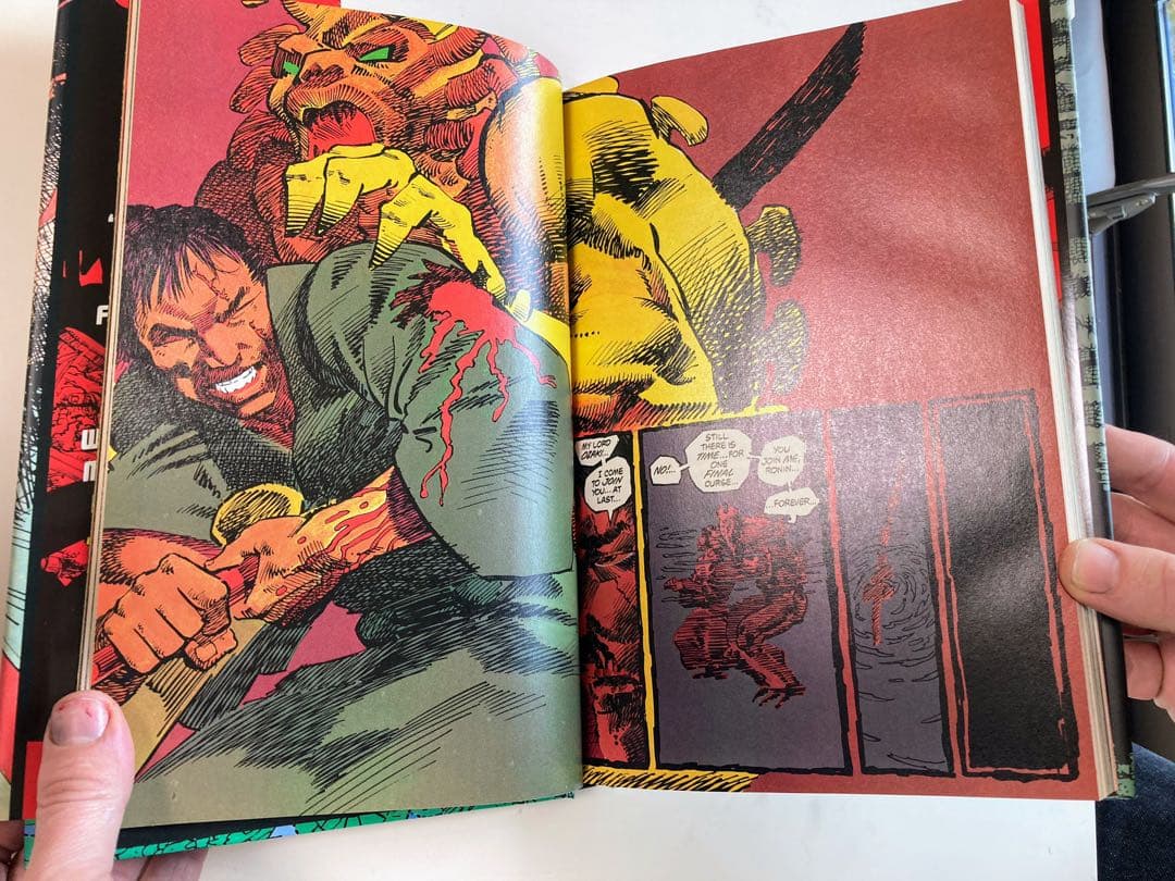 RONIN: The Deluxe Edition 英語です。 ハードカバー K1071008443