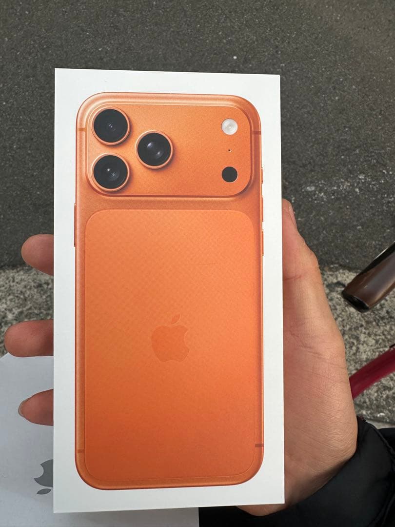 新品未開封iPhone17ProMax256GB SIMフリーオレンジ即日発送 iPhone ☆Apple 国内版 SIMフリー iPhone17ProMax 256GB コズミック