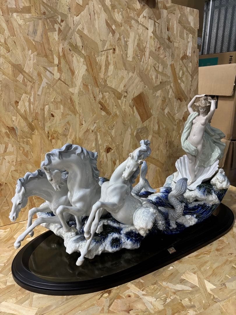 リヤドロ限定1000体ヴィーナスの誕生 The birth of venus - メルカリ