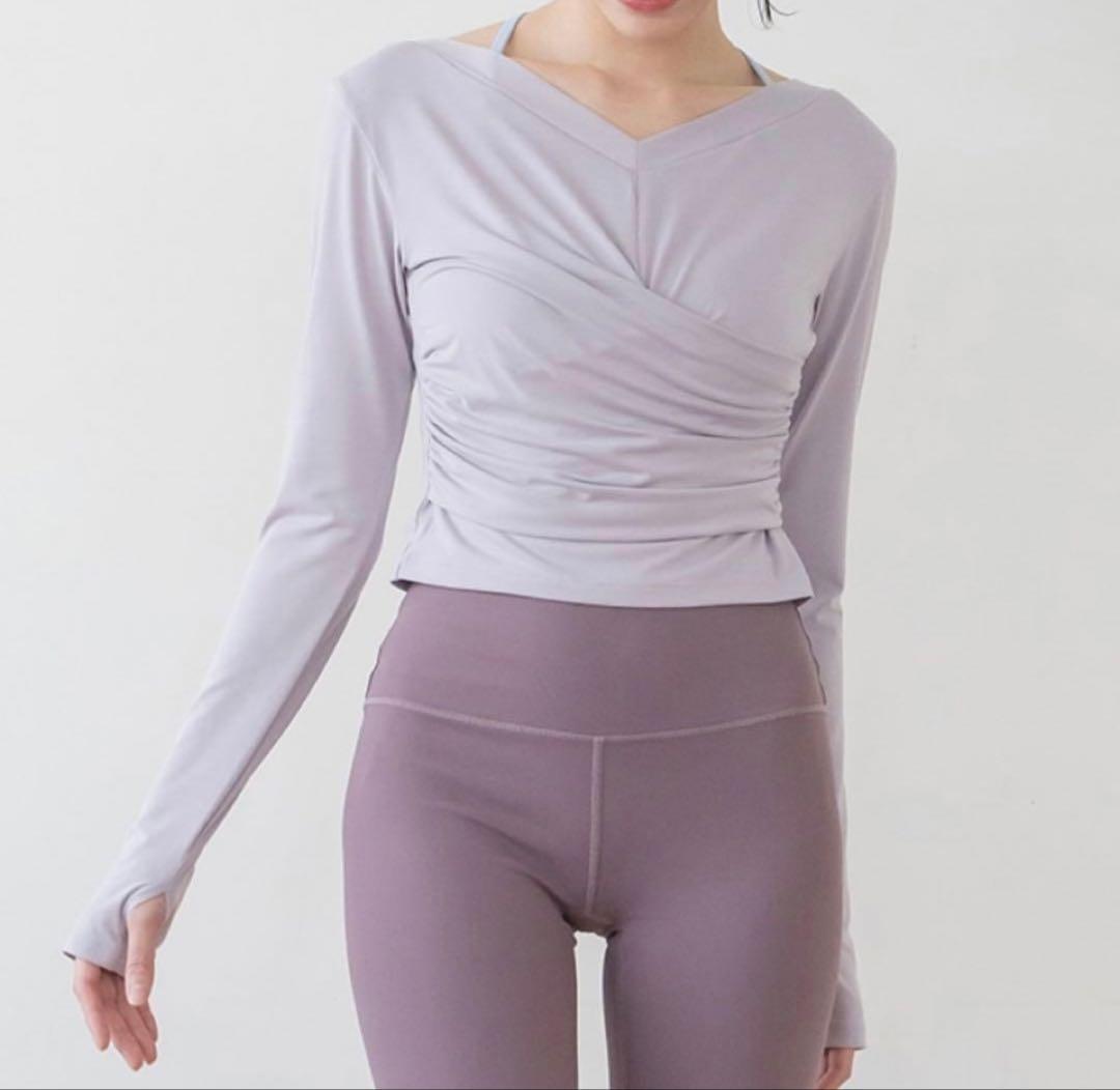 新品タグ付き/ Mサイズ】SUKALA カップ付きクロストップス パープル